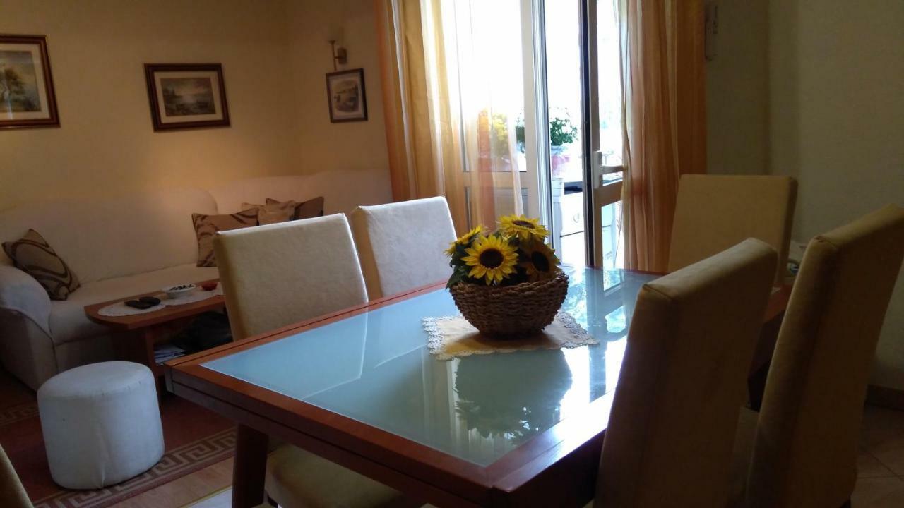 Apartment Tatjana ヴィス エクステリア 写真